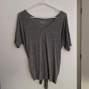 Beyond Yoga grey top